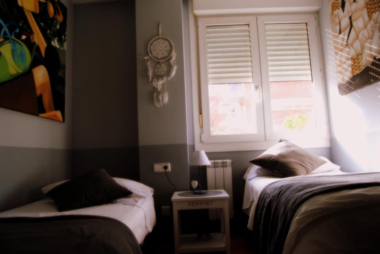 Bonito Duplex Con Piscina En Barcelona&Playa Apartment Tiana Ngoại thất bức ảnh
