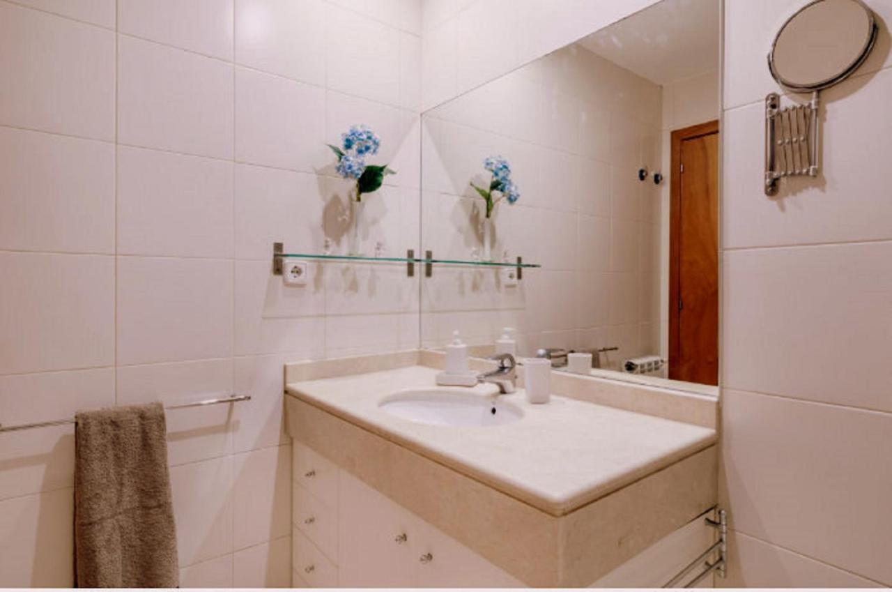 Bonito Duplex Con Piscina En Barcelona&Playa Apartment Tiana Ngoại thất bức ảnh